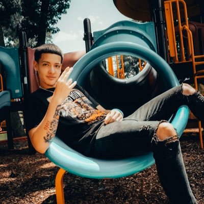 swervoooag's profile picture. Instagram - espn.alex