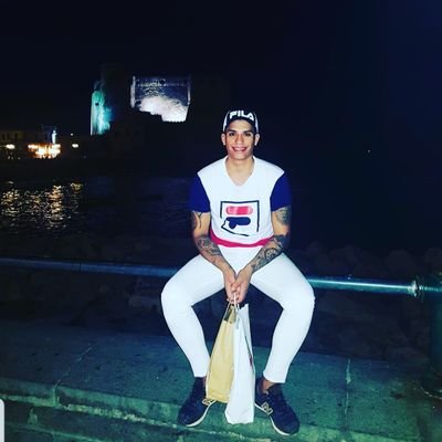 Ezequielsanti32's profile picture. Si dios esta conmigo nada puede pasarme ! 👏