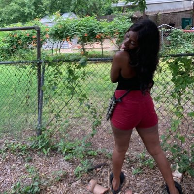 hey I sell content 🙂. dm me for info😘 TRADES aren’t free !!!