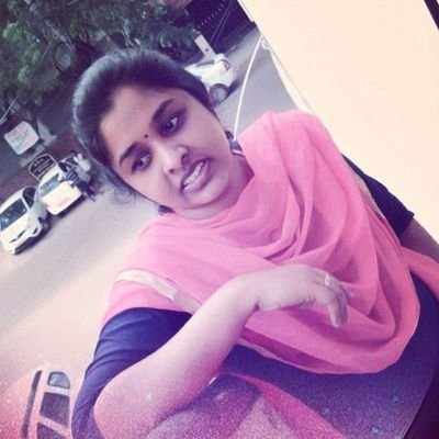 Mom of cute little pie, Co Founder @SnackExperts /Vivid Dreamer,Gossipy and creative Cook,photographer. Views are mine ..:-)