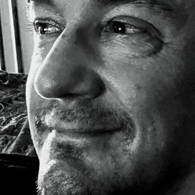 SculptorDad's profile picture. Dad, artist, and inveterate smartass. Occasionally Obstreperous, Original, Obtuse...but you know, with love?