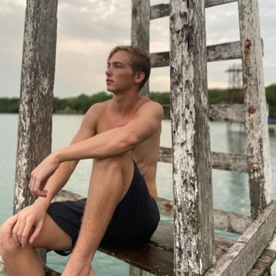 Elie_Bauer's profile picture. ig: elie_bauer