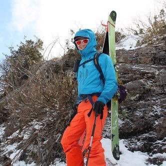 雪山が好きです。都民の仮面を被ったグンマー。都会に疲れ気味。