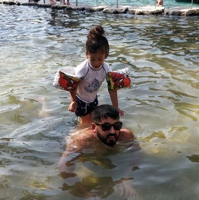 אתה לא צריך להיות הכי חכם בעולם, אתה צריך להיות הכי פחות טיפש בחדר