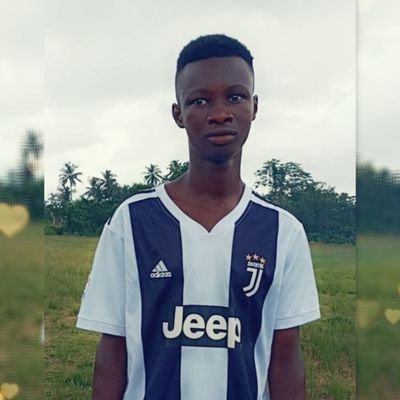 EAkomatey's profile picture. playing football