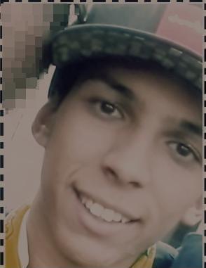 Obstáculos nunca pararam meu espetáculo, razão minha bússola coração oráculo, próximo capítulo chega de andar em círculos ! E eu vou mesmo querendo parar ♫