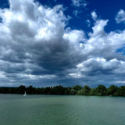 Eishatr's profile picture. Art | Architecture | Aeroplanes