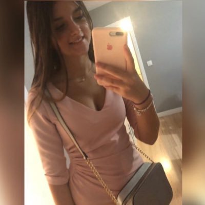 laurasayagoc's profile picture. Enfermería UHU 👩🏼‍⚕️💉