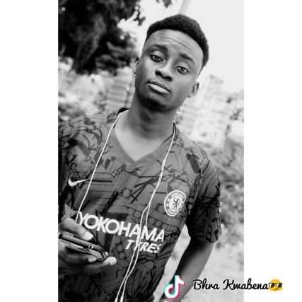 Young Black Boy😎🙌•||• UPSA •||•Prampram•||• CAC•||• Chelsea💙•||•#PhlowAddict🎤|