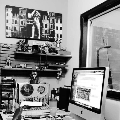 I am a musician in a project called Longyears Slowtears,Love sports, conspiracy convo, film, life, outdoors and have been involved in martial arts for ten years