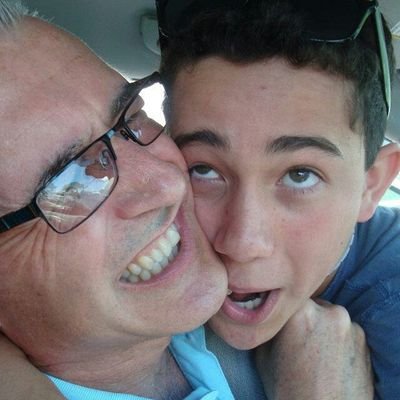 JamesCo25453033's profile picture. Are you finding for the light, my dear don't go far away b/c i have the most beautiful one, i'll let it shine on you.