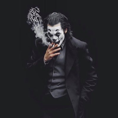 megaidon1's profile picture. لا تَظلم إذا ماكنُت مقتدرا فالظلمُ يرجِع عِقابهُ إلى الندمُ — تنامُ عَيناكَ والمظلومُ مُنتبهاً يَدعو عَليكَ وعين الله لم تنمُ
