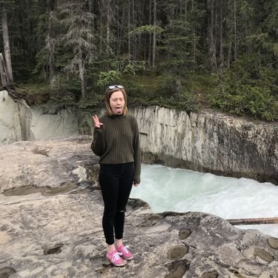 emmar1998's profile picture. 