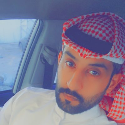 ﻻ أﻧﺖ اﻟﻘﺮﻳﺐ ﺍﻟﻠﻲ ﺑﻘﺮبه ﺗﻬﻨﻴﺖ ﻭﻻ أﻧﺖ ﺍﻟﺒﻌﻴﺪ ﺍللي ﺭﺣﻞ ونسيته
