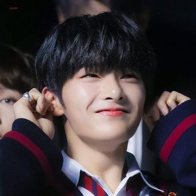 Linping89392907's profile picture. สวัสดีคับท่านผู้ชม ขอต้อนรับสู่หลินปิงแลนด์🐼🏝 โสดครับผม