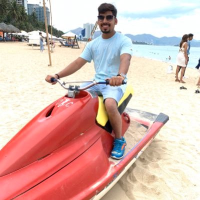 karanrathi07's profile picture. The happiest people make best out of everything.