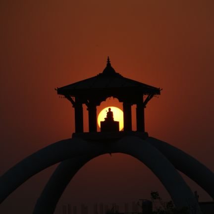 आज लेफ्ट, काङ्ग्रेस, जिहादी... का हिन्दुत्व के प्रती जितना भि नफरत है उन सबका करारा जवाब मोदी को भोट देकर हि दिया जाये...!!🙏🙏🙏