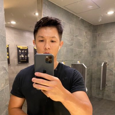 junliu76768685's profile picture. 