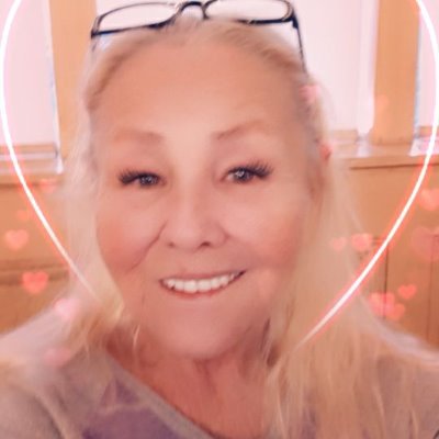 Old married Lady.  My best feature is my warped sense of humor. Please, no DMs. Not trying to be rude but I only follow back vetted accounts.