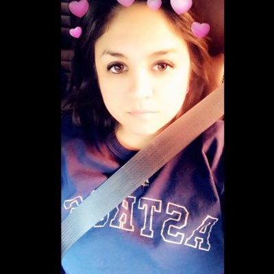 deniseonti13's profile picture. 