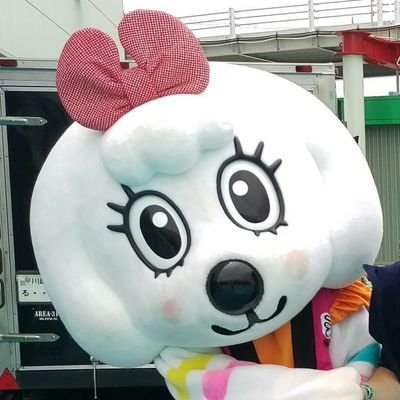 氷上の大丈夫、アイスオッケー
バンド:ghost car navigation @ghostcarnavi で Ba. / Vo.
ソロ名義:PARTY KIDWELL 名義でラップなど