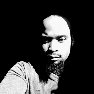 VumaniFresho's profile picture. JUST AN ORDINARY GUY 🧔| STONER ☘️| A FATHER👨‍👧‍👦 | UKZN 📚