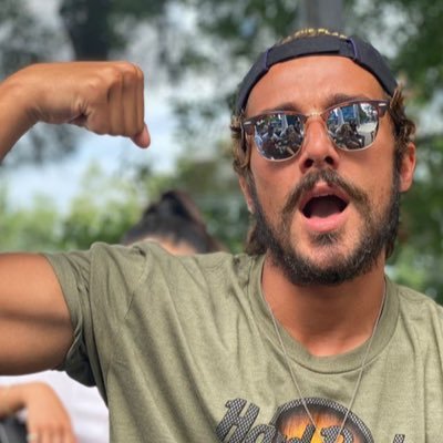Cemal Can Canseven Fan twitter account. Survivor 2020 Şampiyonu🏆❤️