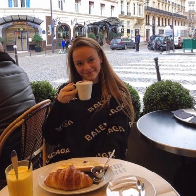 w0wwhatssupp's profile picture. princess diaries