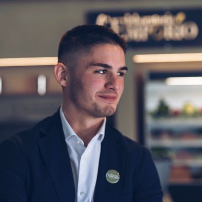 Paolo85979835's profile picture. Una miriade di talenti. Tutti orgogliosamente sprecati.