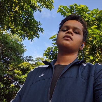 Medico, MKCG MCH.
Athazagoraphobic.
Pocrescophobic.
Big dreams, Small steps.