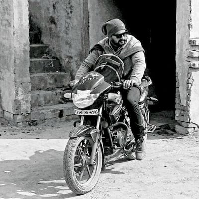 Abhishe39754643's profile picture. 