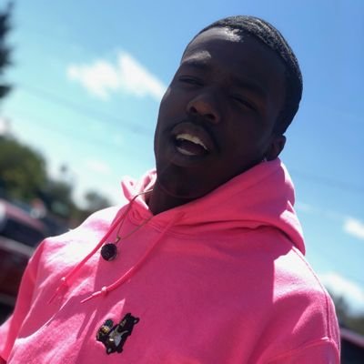 Proud Father of Tatum Malia Riley 💚🦄🏀 and Se'Nia Lynn 🥰🧸 Rest Co. Rest Papa. Rest Cole. Rest Devin. Rest Cliff. Rest Yo. 🙏🏿 Owner of Raggz By: Russ 🏄