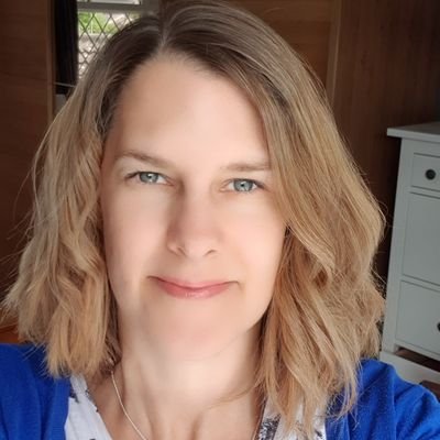 Communicator at IBM. 🗣👂 Neurodiversity Champion.🧠 Mental health first aider. ❤ Raising boys and a spaniel. 🐶 views my own
