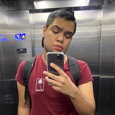 xantiagoma's profile picture. 🇨🇴 ❯ 𝚂𝚘𝚏𝚝𝚠𝚊𝚛𝚎 𝙳𝚎𝚟𝚎𝚕𝚘𝚙𝚎𝚛 ❯ Staff Frontend Engineer ❯ Bla, bla, blah...