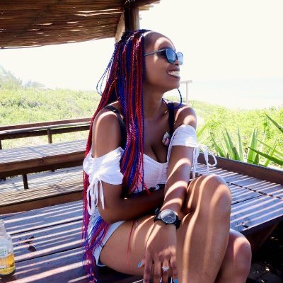 Tshenol18250513's profile picture. 