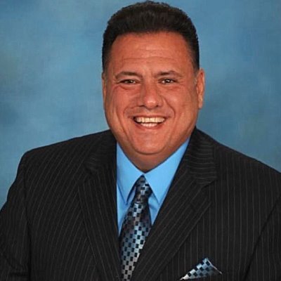 Art “Pilin” Alvarez has served as a Head Coach, GM, C.E.O. President, Owner of various basketball teams. Currently President of @MiamiPrepHoops; GM @los_tbt