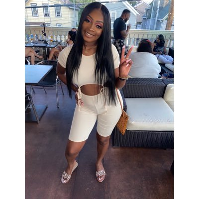 25. UW-Oshkosh Alumna🎓. Baby J’s Mommy🤱🏾. God is within her she will not fail✨