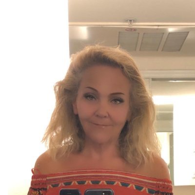 denisesassarrao's profile picture.