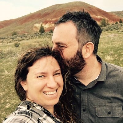 sarahredhunter's profile picture. 