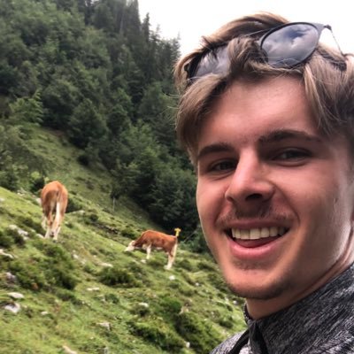 student - hospodářská psychologie a elektrotechnika🇨🇿🇩🇪🇫🇷