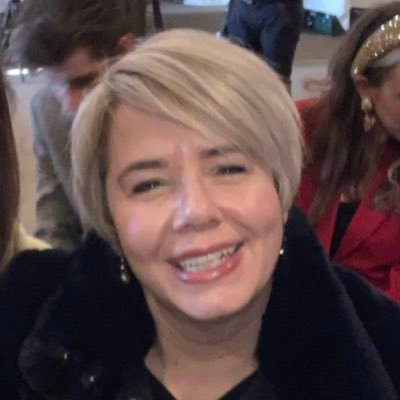 Flobuck's profile picture. Head Teacher, reader, dog lover, ebiker.