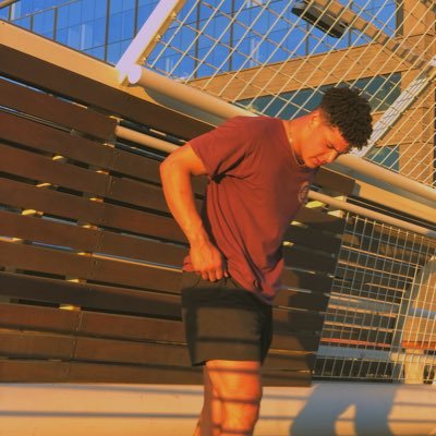 _keaton1221's profile picture. 😐