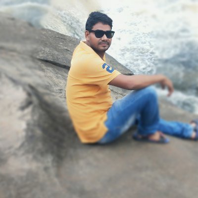 Rohitsi24123485's profile picture. कोई रास्ता नही दुआ के सिवा,
कोई सुनता नही खुदा के सिवा,
मैने भी ज़िंदगी को करीब से देखा है मेरे दोस्त,
मुस्किल मे कोई साथ नही देता आँसू के सिवा.
🇮🇳🇮🇳🇮🇳🇮