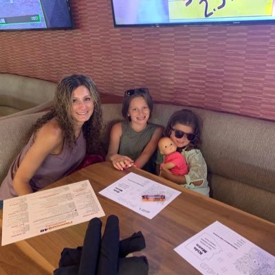 vanessa_weiser's profile picture. 