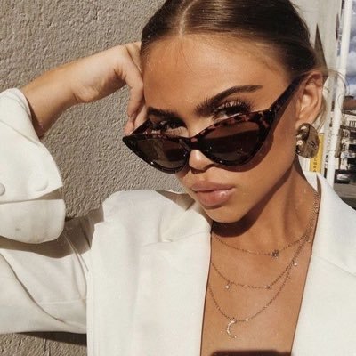 Ioveontours's profile picture. inactive because of college