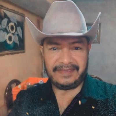 Soy compositor, tengo un álbum de más de cien canciones inéditas registradas; género Regional Mexicano: Norteñas, Boleros, Cumbias, Vals, Pop, Corridos, etc.