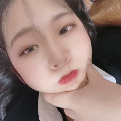 t19960906's profile picture. 