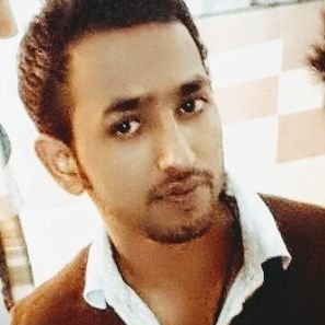 Prawesh04799450's profile picture. इस जग में जितने ज़ुल्म नहीं, उतने सहने की ताकत है 
तानों  के भी शोर में रहकर सच कहने की आदत है