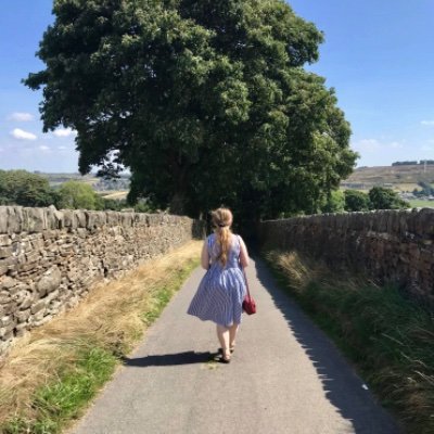 Zoology student 🐻 | Year 2 teacher 21/22 🍎| Literature BA(Hons) and MA 📚| BSL learner 👋🏻 | Girlguiding leader 🌈| Scuba diver 🤿| Hallé choral scholar 🎼