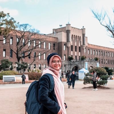 sheshoujo's profile picture. Mostly fangirling and random talks